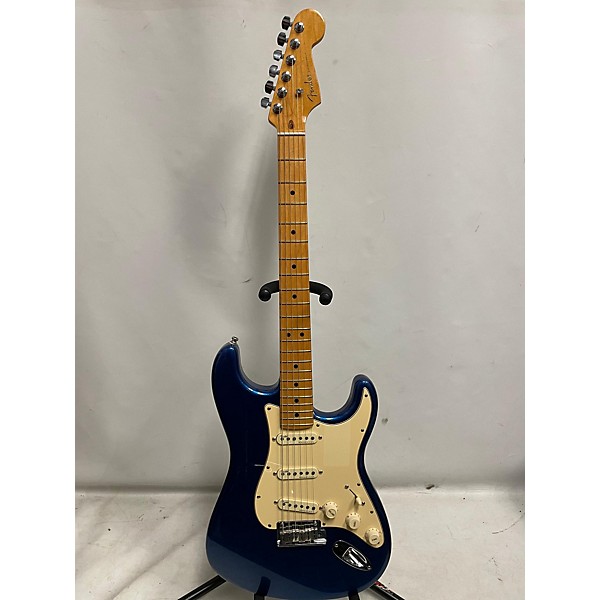 Used Fender Used Fender American Ultra Stratocaster Metallic Blue Solid Body Electric Guitar