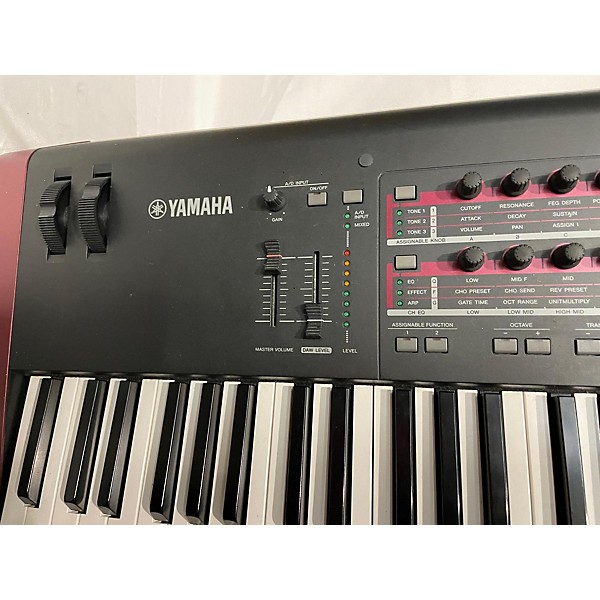 Used Yamaha MOXF8 88 Key Keyboard Workstation