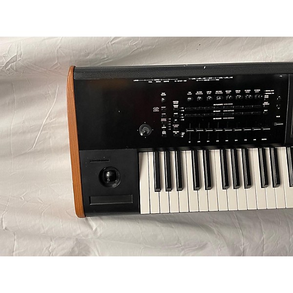 Used KORG Kronos X88 88 Key Keyboard Workstation