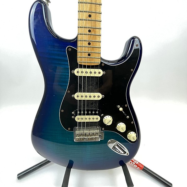 Used Fender Used Fender Player Stratocaster HSS Plus Top Blue Burst Solid Body Electric Guitar