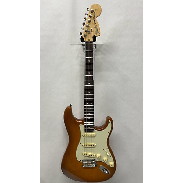 Used Fender Used 2023 Fender American Performer Stratocaster SSS Honey Burst Solid Body Electric Guitar