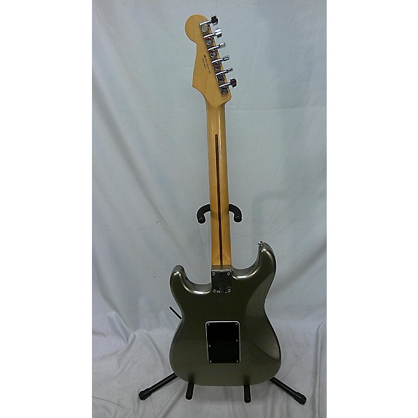 Used Fender Used Fender Standard Stratocaster HH Floyd Rose Silver Spakr Solid Body Electric Guitar