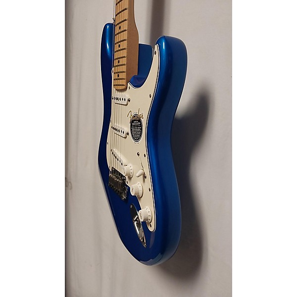 Used Fender Used Fender 50th Anniversary American Stratocaster Chrome Blue Solid Body Electric Guitar