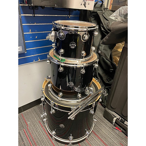 Used DW Performance Series Drum Kit