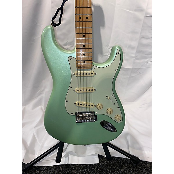 Used Fender Used Fender 75th Anniversary Player Stratocaster Green Solid Body Electric Guitar