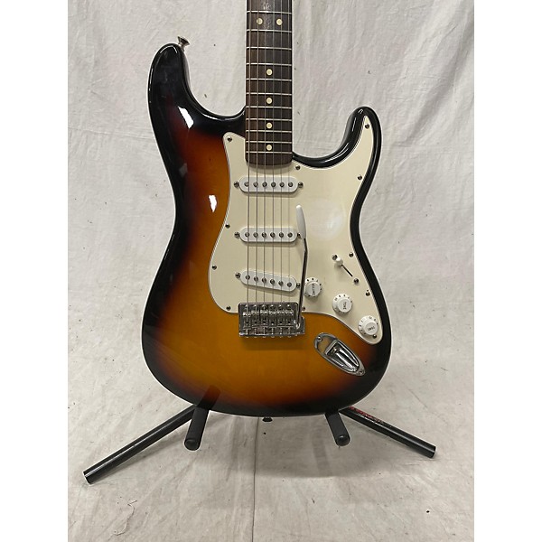 Used Fender Used Fender Standard Stratocaster 2 Color Sunburst Solid Body Electric Guitar