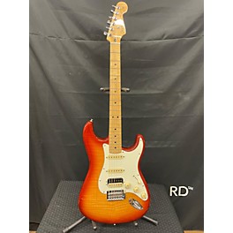 Used Fender Used Fender Player Stratocaster HSS Sienna Sunburst Solid Body Electric Guitar