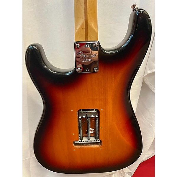 Used Fender Used 2001 Fender American Standard Stratocaster 2 Color Sunburst Solid Body Electric Guitar