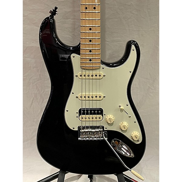 Used Fender Used Fender American Professional Stratocaster HSS Shawbucker Black Solid Body Electric Guitar