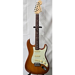 Used Fender Used Fender American Performer Stratocaster SSS Honey Burst Solid Body Electric Guitar