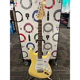 Used Fender Artist Series Yngwie Malmsteen Stratocaster Vintage White Solid Body Electric Guitar