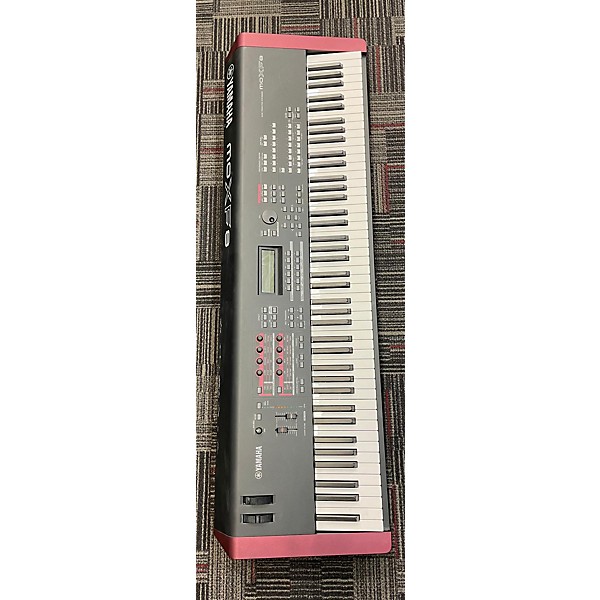 Used Yamaha MOXF8 88 Key Keyboard Workstation