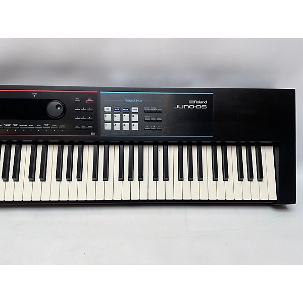 Used Used Roland JUNO-DS88 Synthesizer Synthesizer