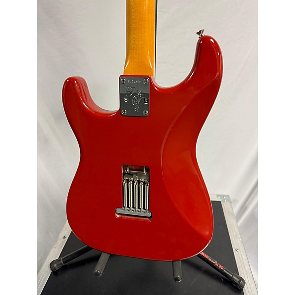 Used Fender Used Fender Artist Series Eric Johnson Stratocaster Flat Red Solid Body Electric Guitar