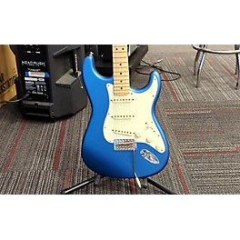 Used Fender Used Fender American Performer Stratocaster SSS Lake Placid Blue Solid Body Electric Guitar