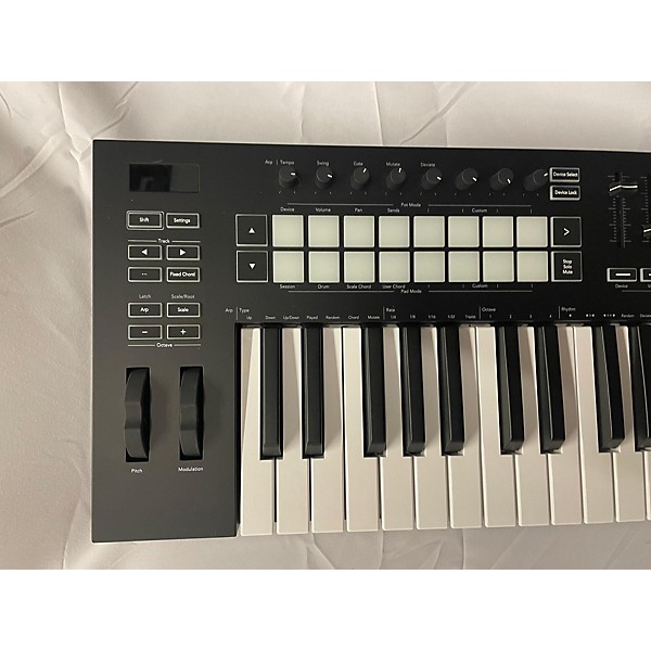 Used Novation Used 2021 Novation Launchkey 61 Key MIDI Controller