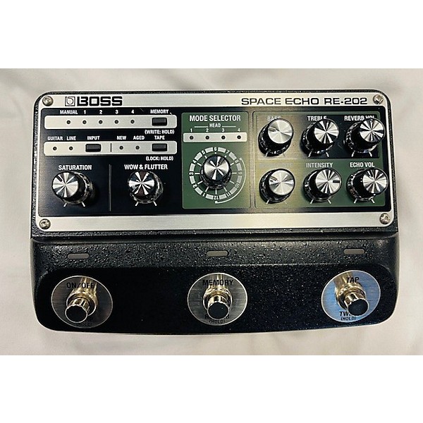 Used BOSS RE-202 Space Echo Effect Pedal