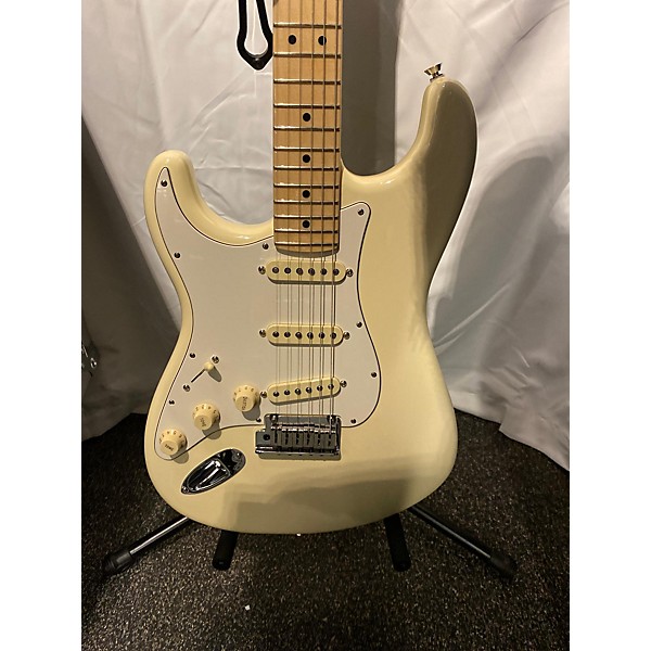 Used Used 2019 Fender American Professional Stratocaster SSS Left Handed Olympic White Electric Guitar