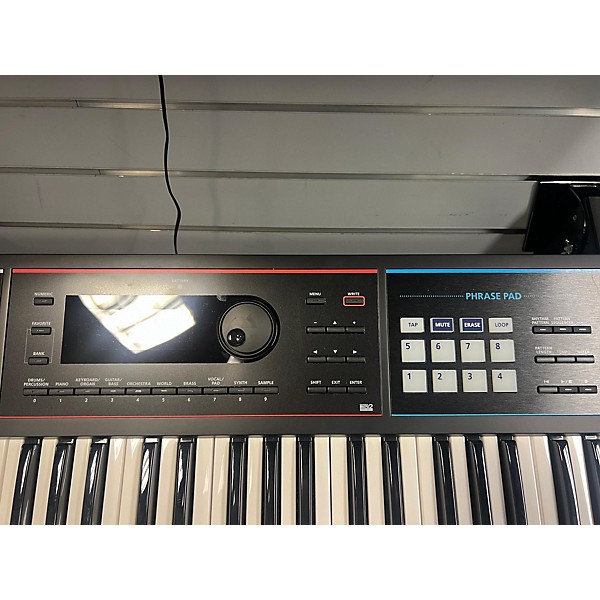 Used Roland JUNO-DS61 Synthesizer