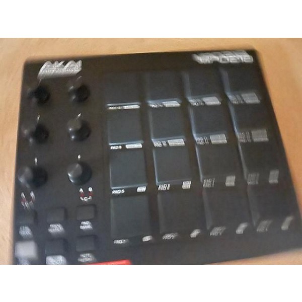 Used Akai Professional Used Akai Professional MPD218 MIDI Controller