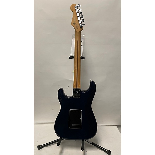 Used Fender Used Fender Player Stratocaster HSS Plus Top Blue Burst Solid Body Electric Guitar