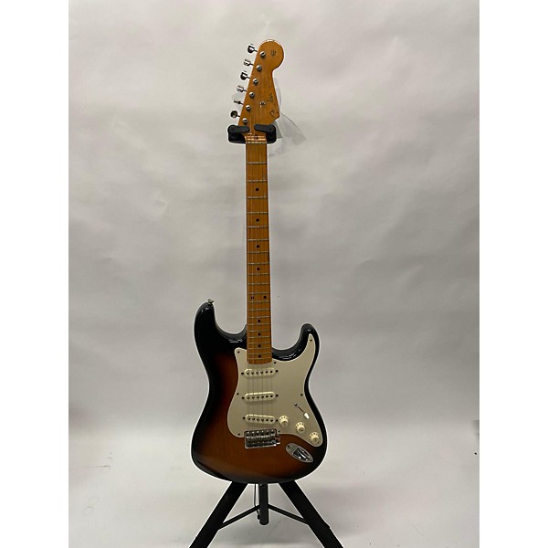 Used Fender Used Fender 1957 Reissue Stratocaster 2 Tone Sunburst Solid Body Electric Guitar