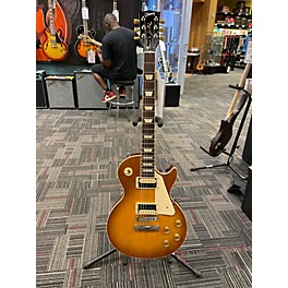 Used Gibson Used Gibson Les Paul Classic Lemonburst Solid Body Electric Guitar