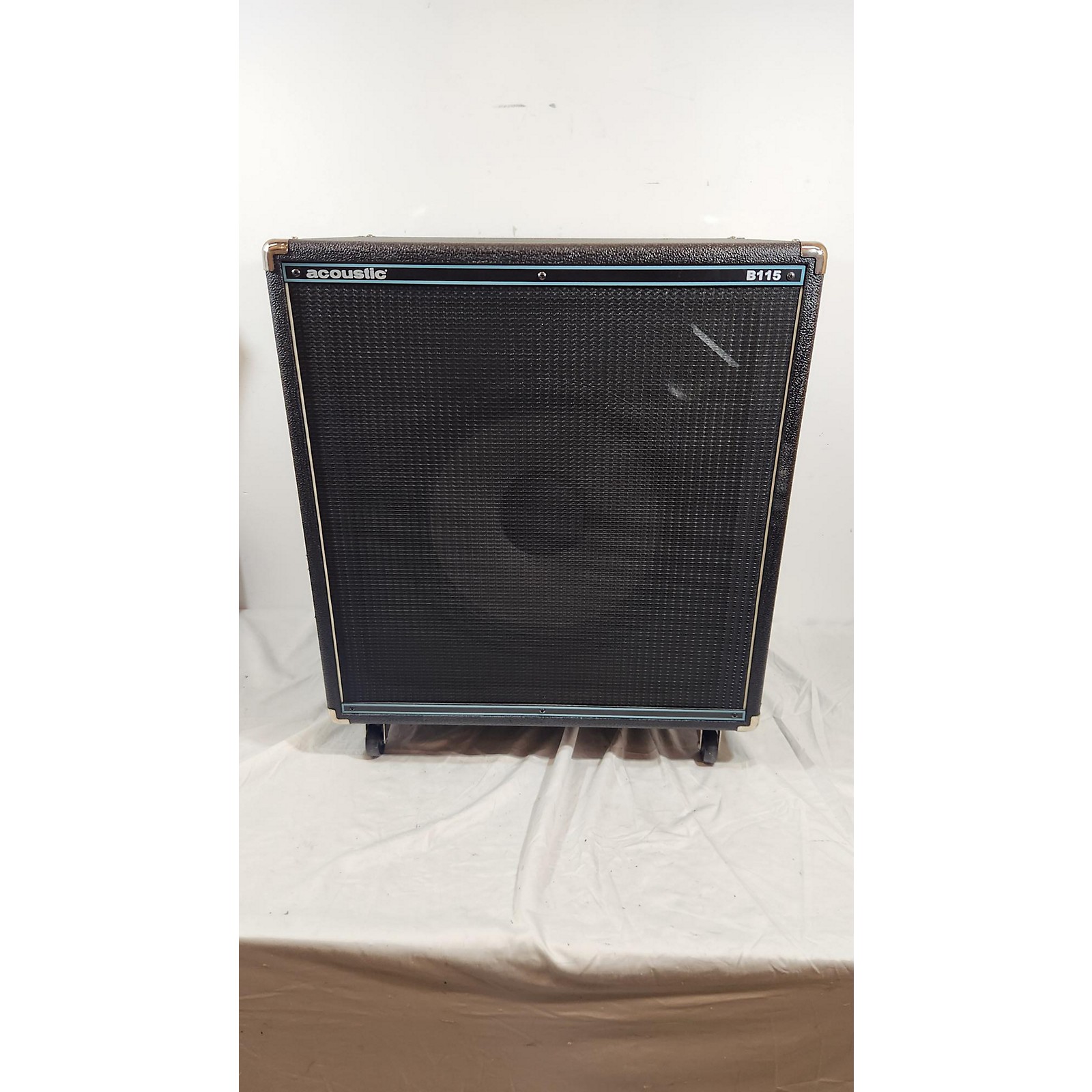 Used Acoustic B115 250W 1x15 Bass Cabinet | Guitar Center