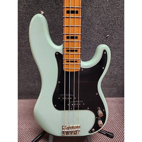 Used Squier Used Squier Classic Vibe 1970S Precision Bass Seafoam Green Electric Bass Guitar