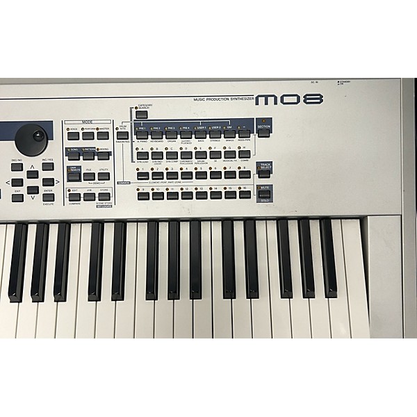 Used Yamaha MO8 88 Key Keyboard Workstation