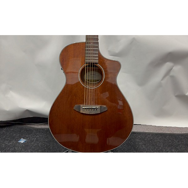 Used Breedlove Used Breedlove Discovery Concert Cutaway Natural Acoustic Electric Guitar