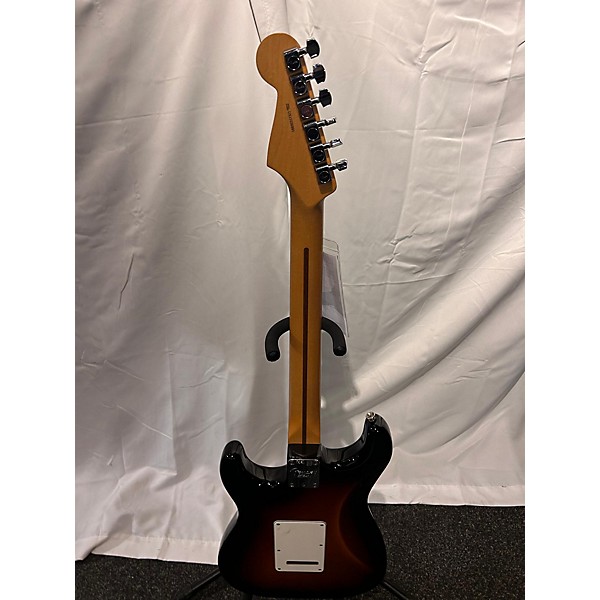 Used Fender Used Fender American Professional Standard Stratocaster HSS 3 Tone Sunburst Solid Body Electric Guitar