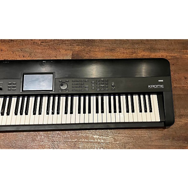 Used KORG Krome 88 Key Keyboard Workstation