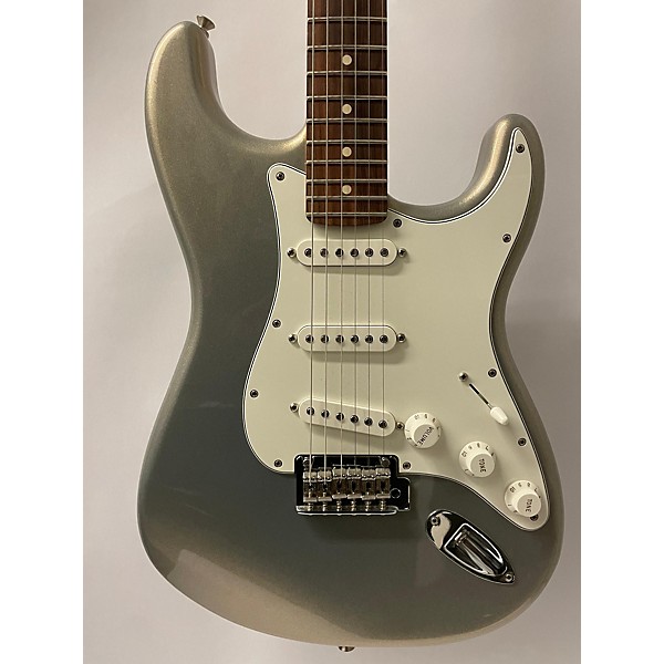 Used Fender Used 2019 Fender Player Stratocaster Inca Silver Solid Body Electric Guitar