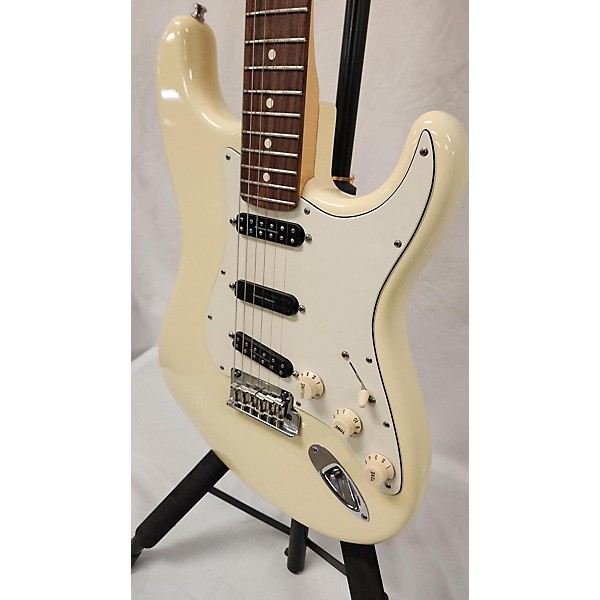 Used Fender Used Fender American Professional Stratocaster With Rosewood Neck Olympic White Solid Body Electric Guitar