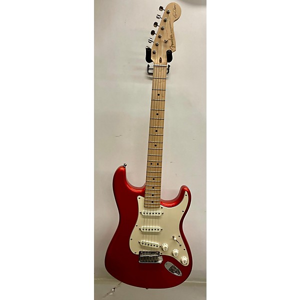 Used Fender Used 2014 Fender Artist Series Eric Clapton Stratocaster Red Solid Body Electric Guitar