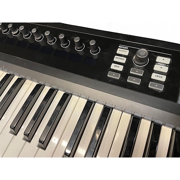 Used Native Instruments Komplete Kontrol S61 MK3