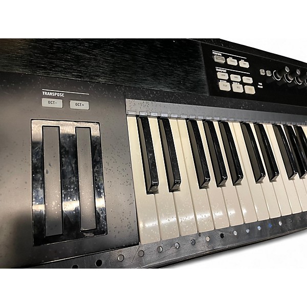 Used Native Instruments Komplete Kontrol S61 MK3