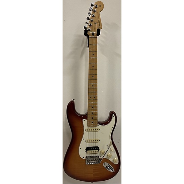 Used Fender Used Fender Player Plus Stratocaster Plus Top HSS Sienna Sunburst Solid Body Electric Guitar