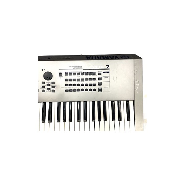 Used Yamaha Motif 7 76 Key Keyboard Workstation