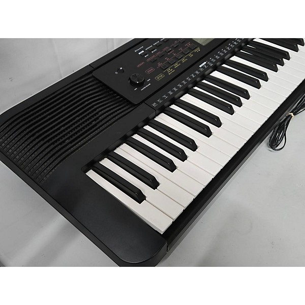 Used Yamaha Used Yamaha PSR E-273 Digital Piano