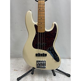 Used Fender Used Fender Player Plus Jass Bass Pearl White Electric Bass Guitar