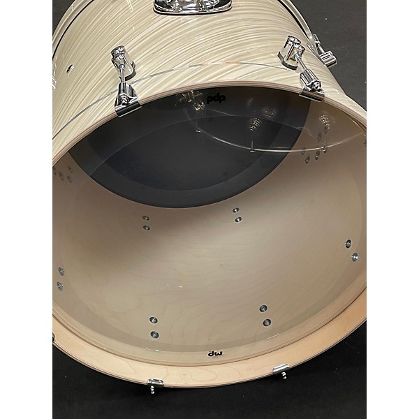 Used PDP by DW Used PDP By DW 6 piece Concept Series Twisted Ivory Drum Kit