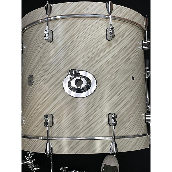 Used PDP by DW Used PDP By DW 6 piece Concept Series Twisted Ivory Drum Kit