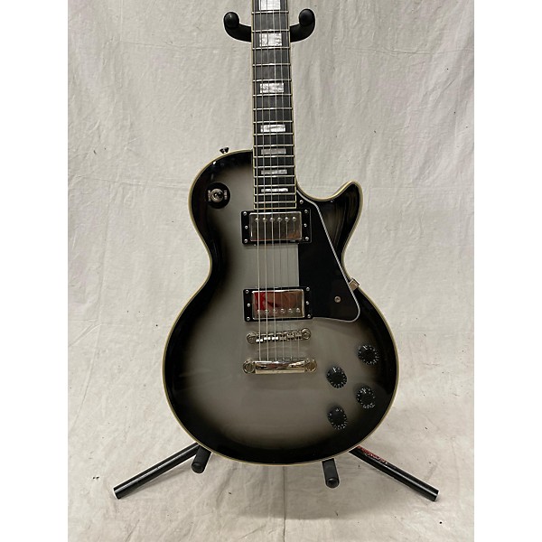 Used Epiphone Used 2016 Epiphone Les Paul Custom Pro Silverburst Solid Body Electric Guitar