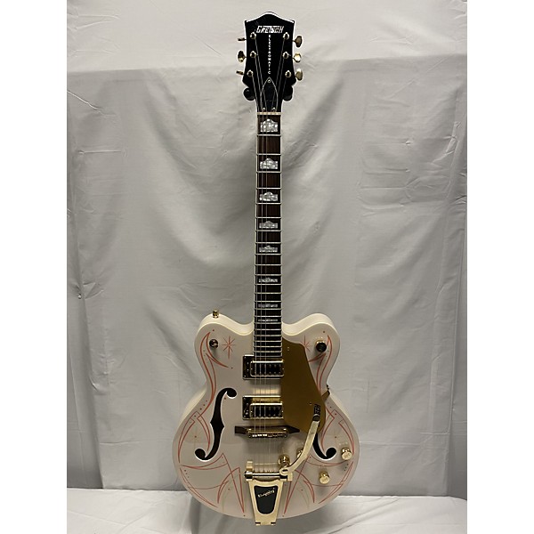 Used Gretsch Guitars Used Gretsch Guitars G5422T Electromatic White With Pinstripe Hollow Body Electric Guitar