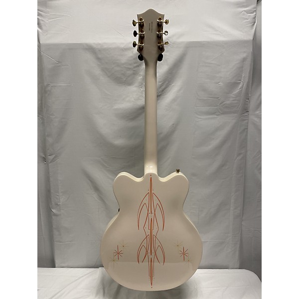 Used Gretsch Guitars Used Gretsch Guitars G5422T Electromatic White With Pinstripe Hollow Body Electric Guitar