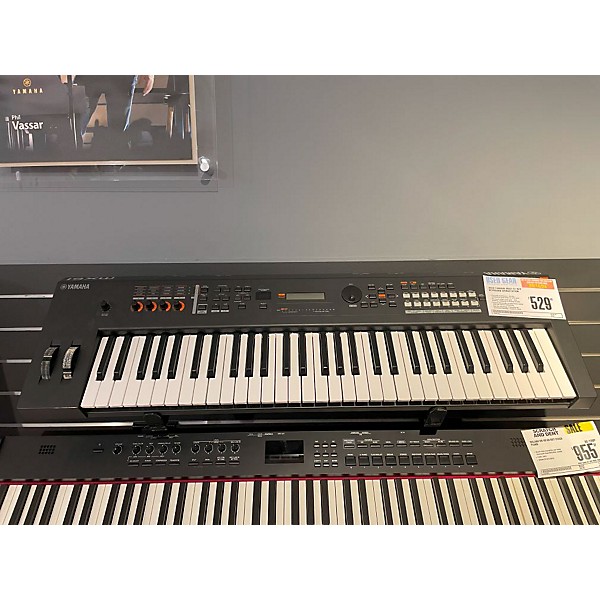 Used Yamaha MX61 61 Key Keyboard Workstation Guitar Center