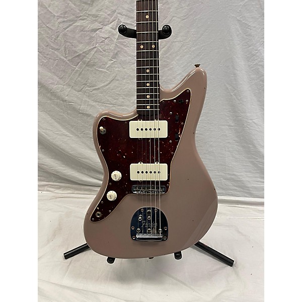 Used Used 2022 Fender Custom Shop 1962 Jazzmaster Left Handed JRN Relic Dirty Aged Shell Pink Electric Guitar