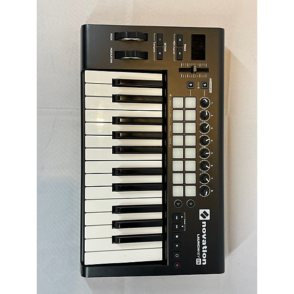 Used Novation Launchkey 25 Key MIDI Controller